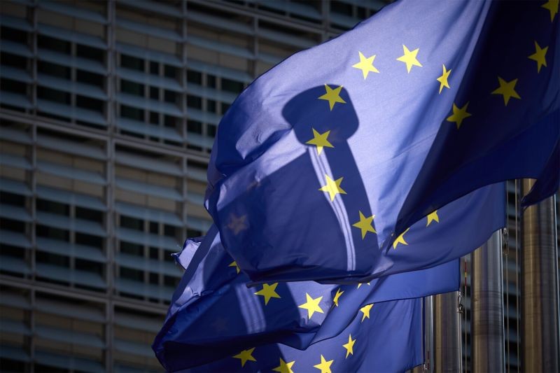 Евросоюз утвердил кредит на €90 млрд Украине и новые санкции против России