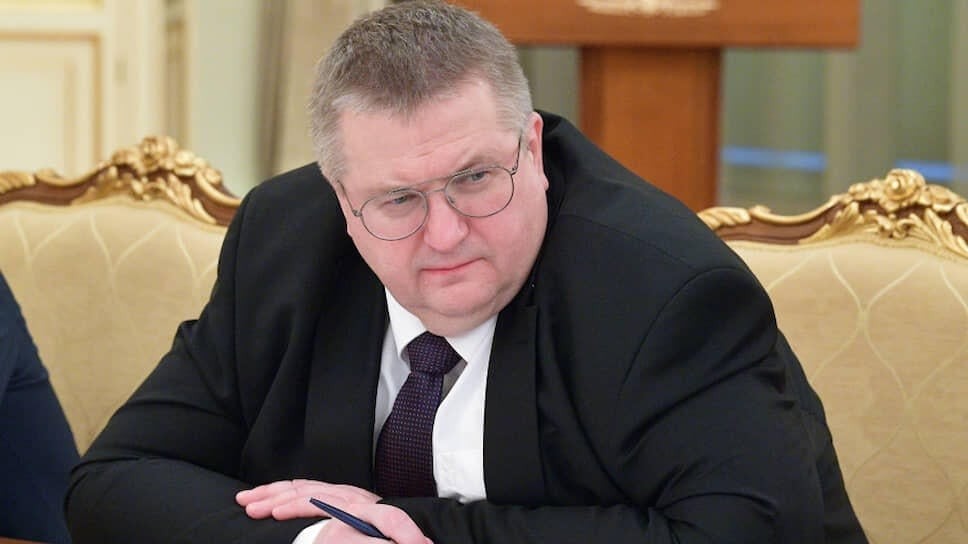 Оверчук прибыл с рабочим визитом в Азербайджан