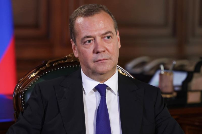 Медведев назвал европейские страны прямыми участниками войны с Россией