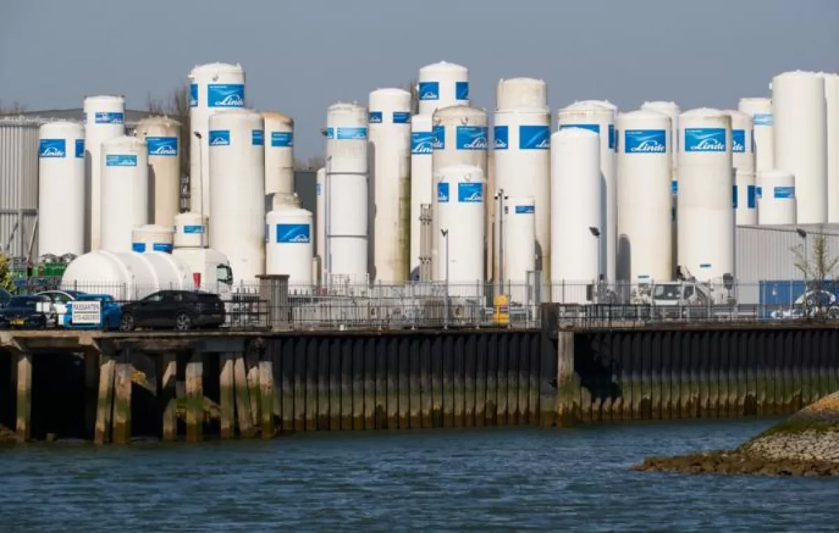 FT: Iran conflict pushes Europe’s chemicals industry to edge
