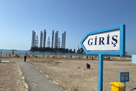 В Азербайджане обновили пляжные зоны