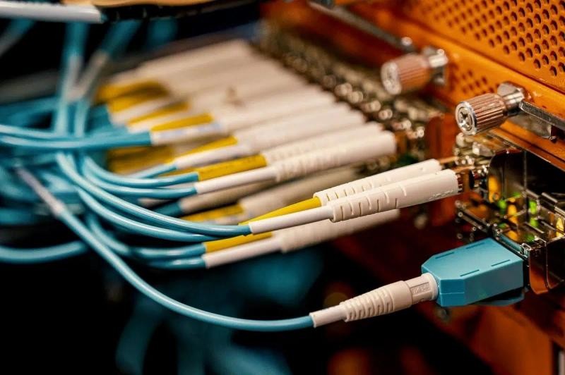 Genişzolaqlı internetin orta sürəti 19 faiz artıb