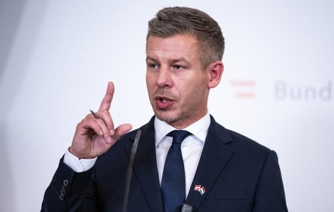 Новые и прежние власти Венгрии обвинили друг друга во лжи и лицемерии