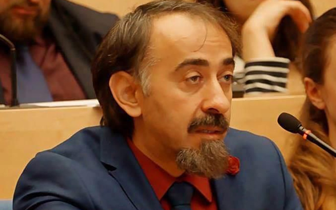 “Qızım mənə “bloqerlər vəkillərdən çox pul qazanır” deyirdi…”