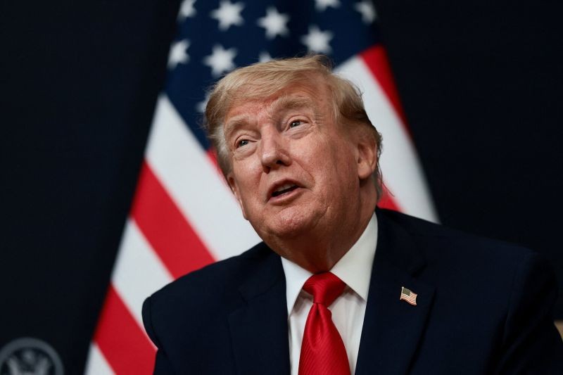 Трамп пригрозил прекратить переговоры с Ираном