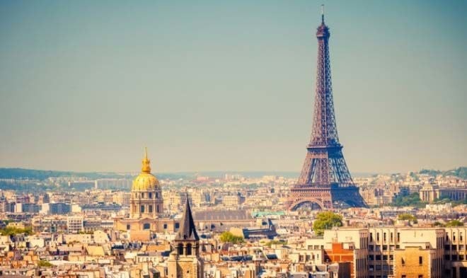 Paris bans public drinking amid heatwave