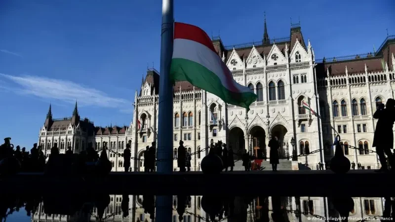 В Венгрии подписали закон об ограничении пребывания на посту премьера