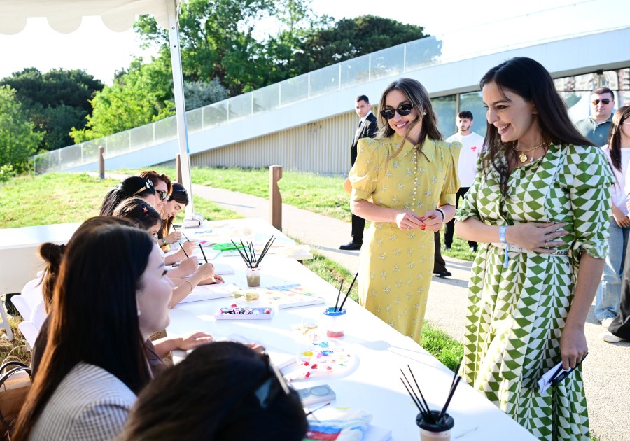 Leyla Aliyeva and Alena Aliyeva attend Charity Festival (PHOTO)