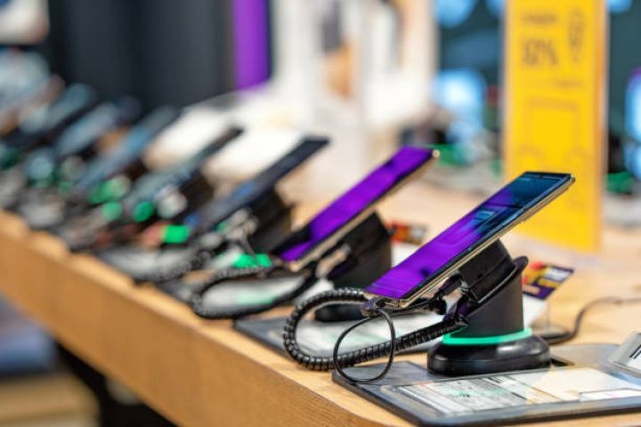 Azərbaycanın smartfon aldığı ölkələr –