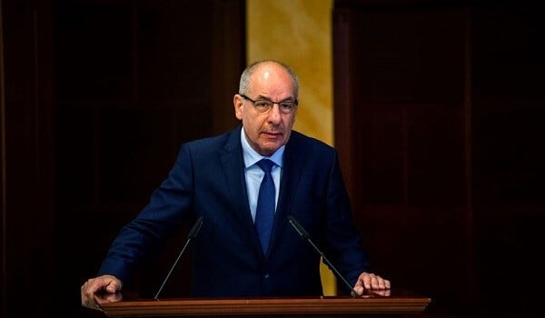 Президент Венгрии подписал закон о своем отстранении