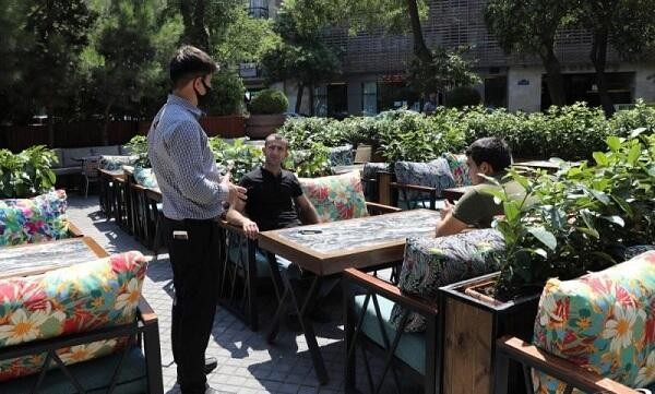 Kütləvi zəhərlənmə olan restoran bu vəzifəli şəxsin imiş