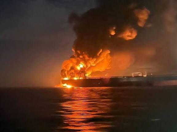 Hörmüz boğazı yaxınlığında nef tankerləri minaya düşdü