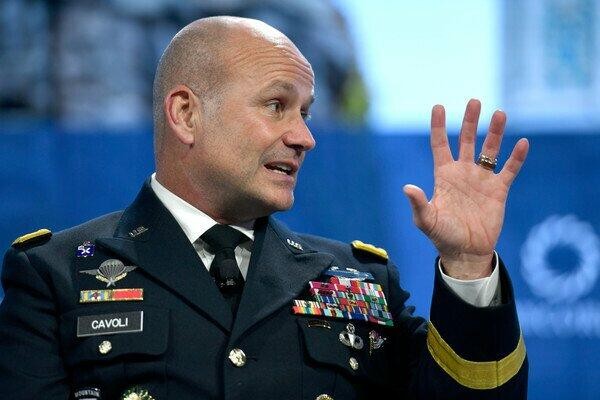 Cavoli says Ukraine war exposed NATO arms shortages