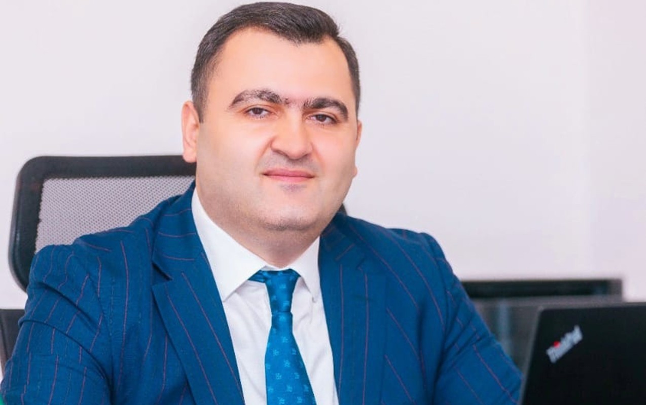 3 ay əvvəl müşavir təyin edilmişdi - Ayrıldı