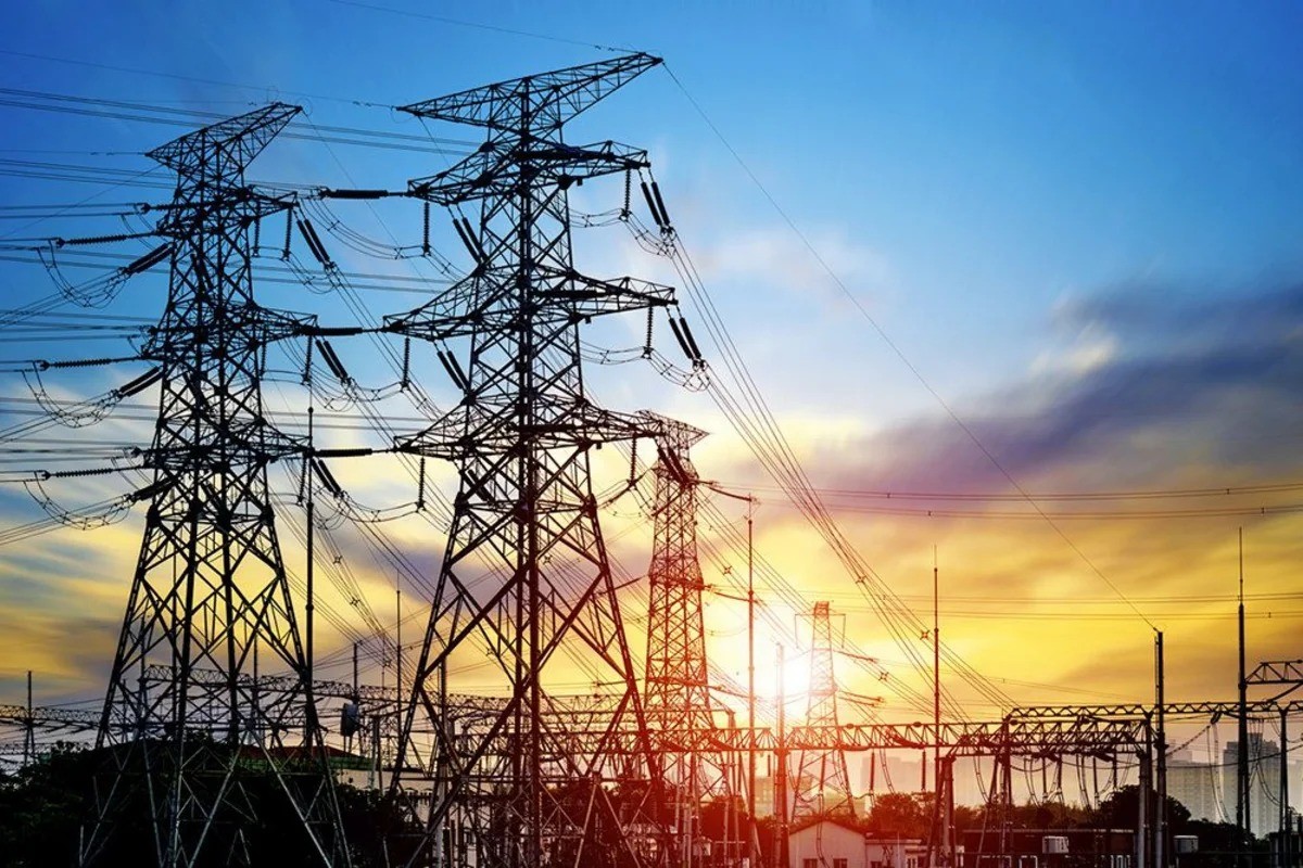 Bakıda 10 minlik elektrik naqili oğurlandı –