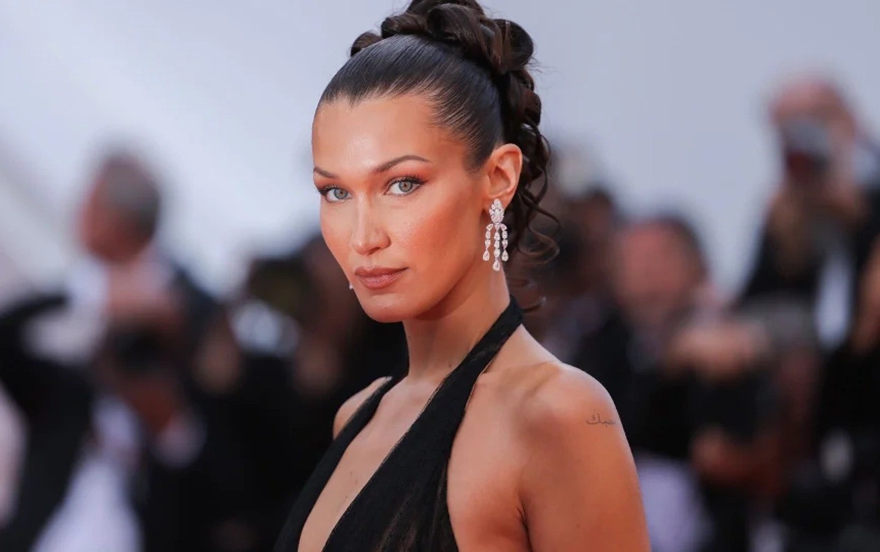 Bella Hadid kovboyla sevgilidir?