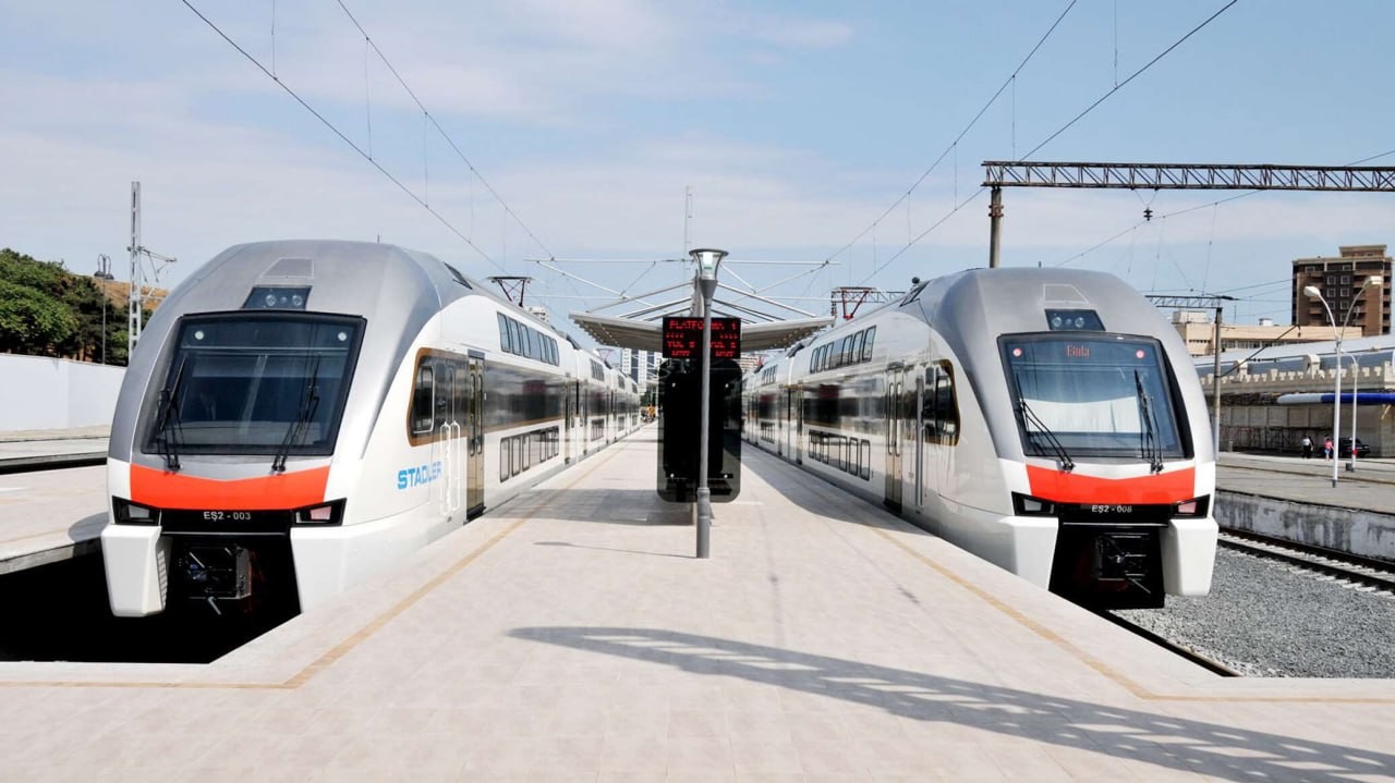 ADY sərnişin qatarlarına daş atanlarla bağlı