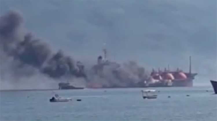 Iranian oil tanker hit off Kharg Island
