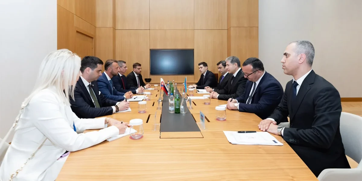 Vilayət Eyvazov Şuşada slovakiyalı həmkarı ilə görüşüb -