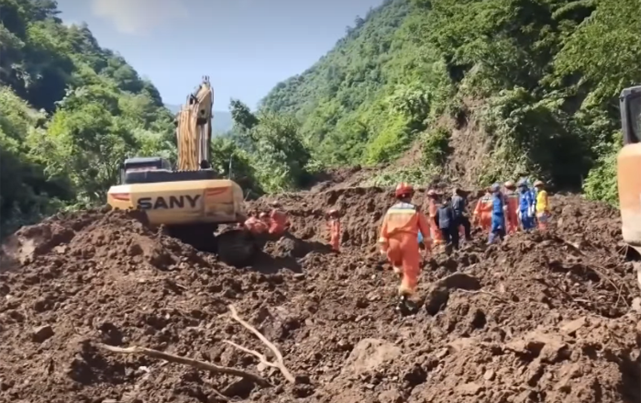 Çin-Nepal sərhədində torpaq sürüşməsi - 16 ölü, 546 itkin var
