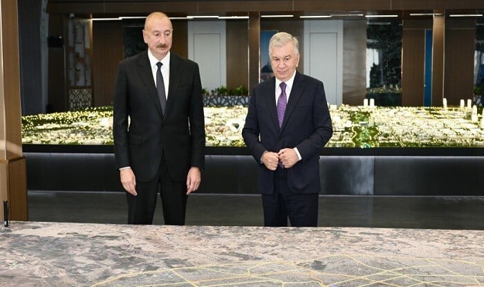 Aliyev tours Uzbekistan’s 'New Tashkent' project