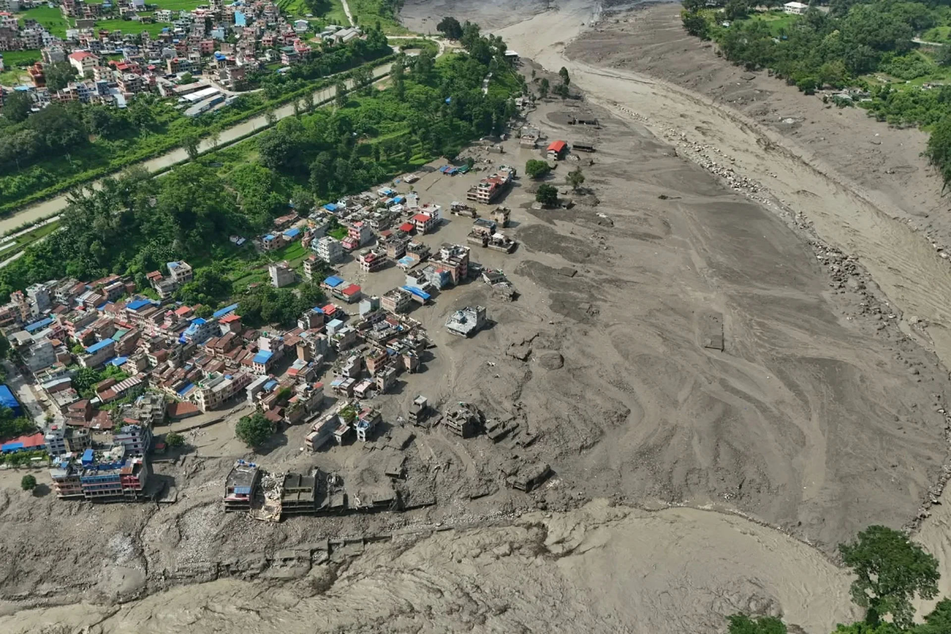 Nepalda dəhşətli daşqın: ölü sayı artır, 403 turist itkindir -