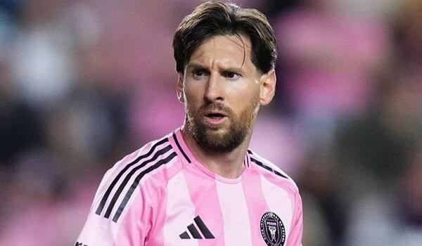 Messi, Fray fined after clash with Philadelphia players