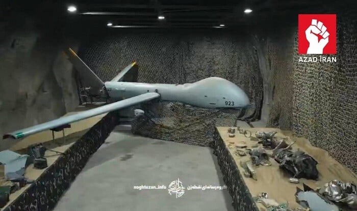 Iran displays downed US drones and fighter jet - Photo