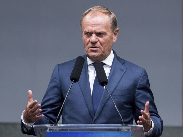 Tusk hökumətinə zərbə: Əhalinin 58 faizi narazıdır