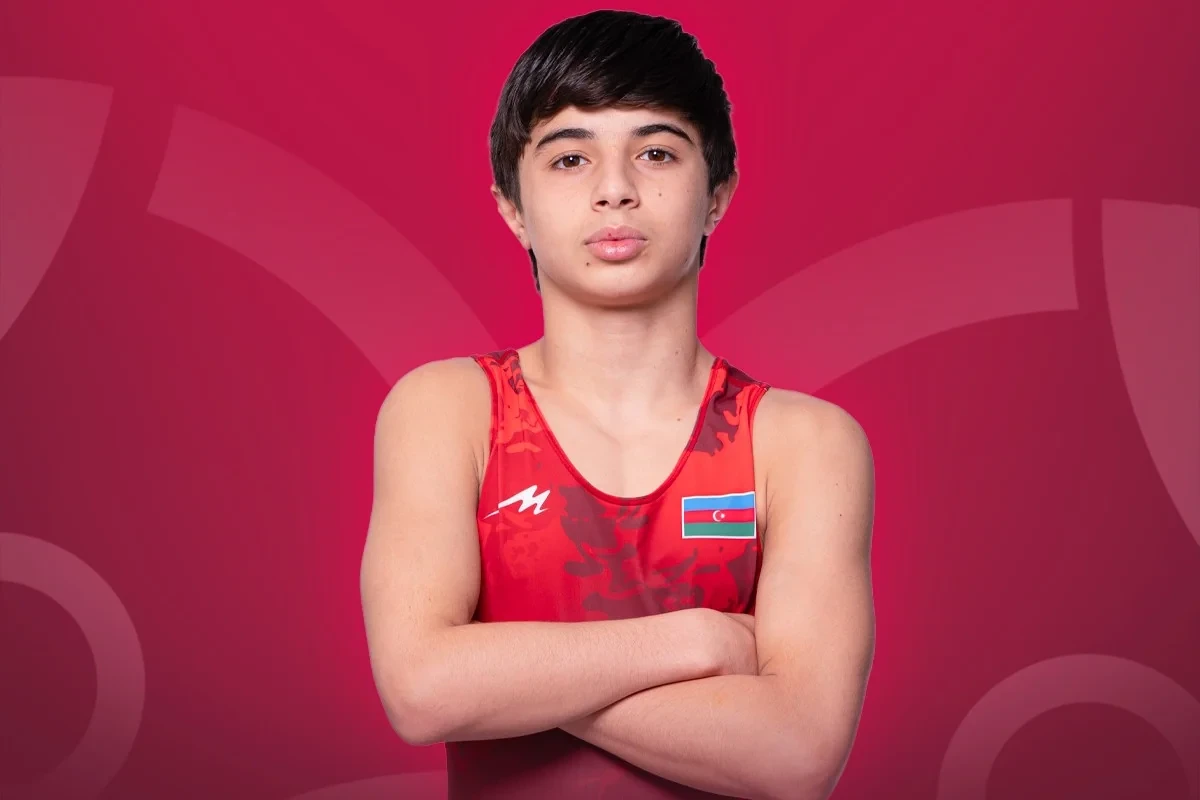 Еще один азербайджанский борец начал чемпионат мира U17 с победы