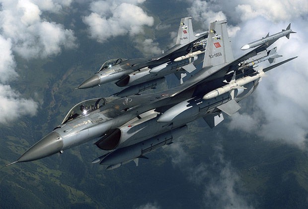 В Турции разбился F-16
