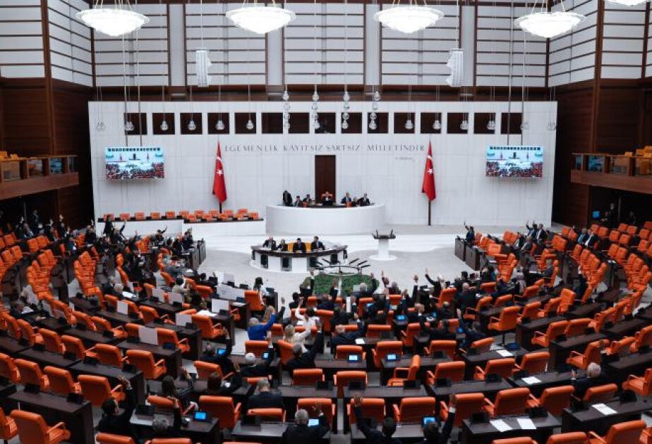 Türkiyədə yetkinlik yaşına çatmayanlara da ömürlük həbs cəzası veriləcək?