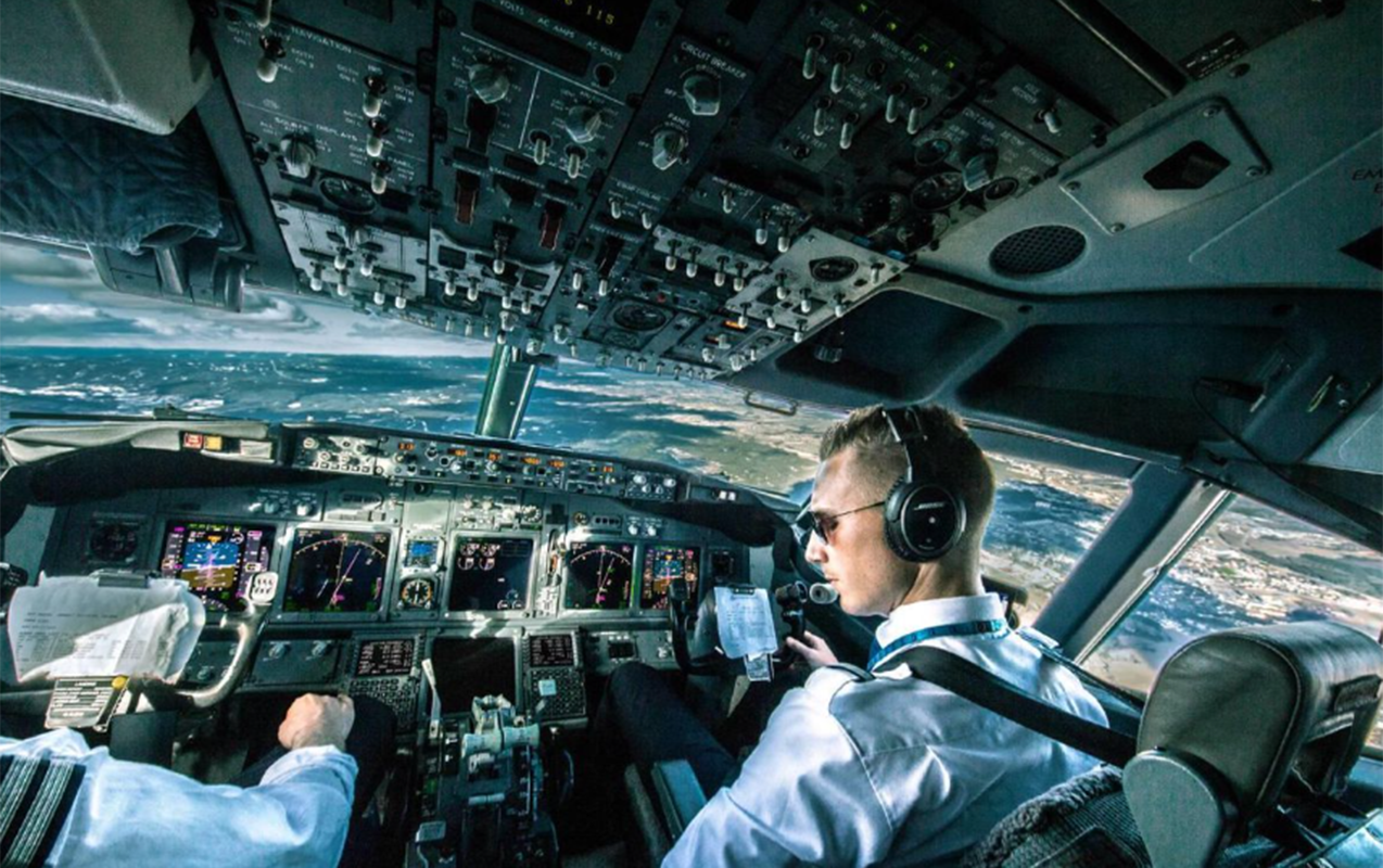 Pilotlar uçuş zamanı yuxuya getdi - Havada 28 dəqiqəlik təhlükəli anlar