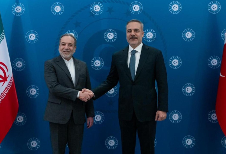Turkish, Iranian foreign ministers discuss talks on reopening Strait of Hormuz, ceasefire