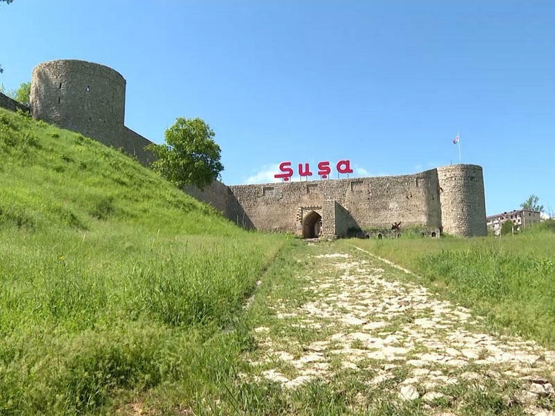 Şuşanın kəndlərinə köç karvanları yola salındı