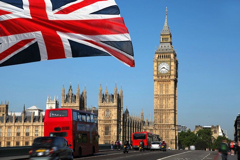 Лидер партии Restore Britain предложил Фаражу объединиться для победы над лейбористами