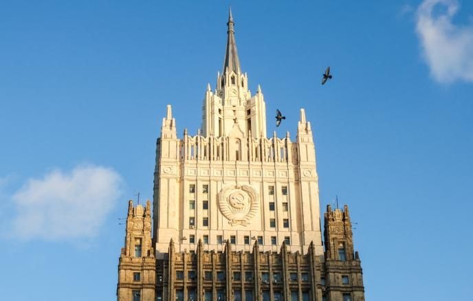 МИД РФ неизвестно об инициативе британцев возобновить военные контакты