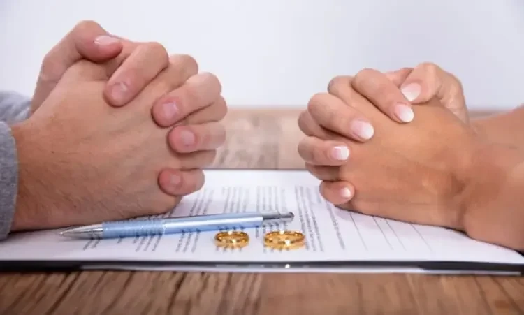 Bu peşələrdə çalışanlar daha çox boşanır -