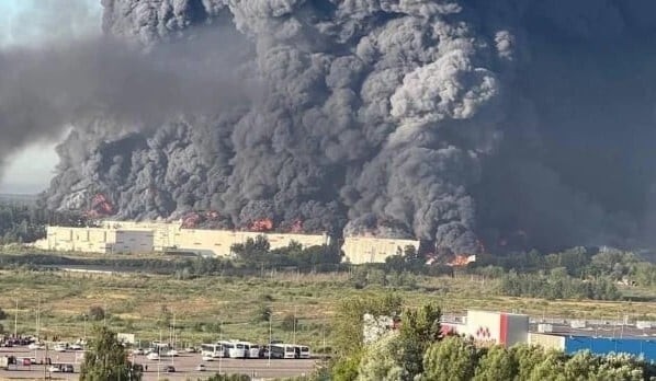 Smoke from Wildberries warehouse fire spreads 100 km