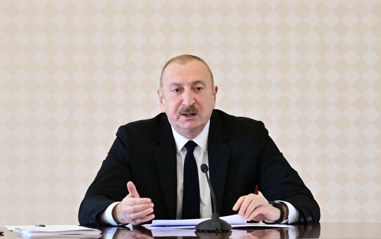 “Avropa Parlamenti rüşvətxorlar yuvasıdır”