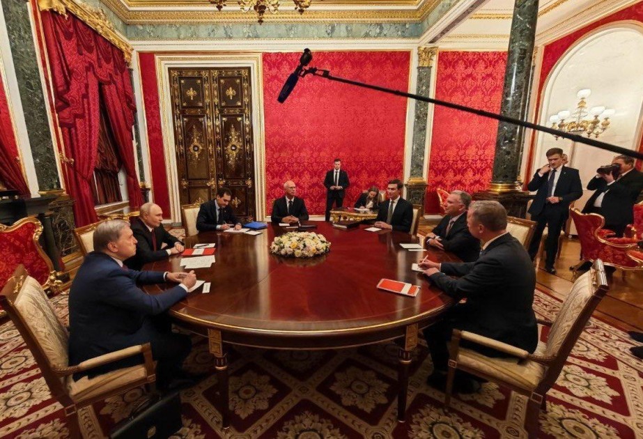 Kremldə Putinlə görüş 3 saatdan çox çəkdi