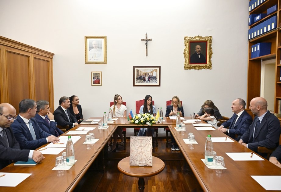 Leyla Əliyeva və Raffaella Culiani hansı layihələri müzakirə etdilər? -