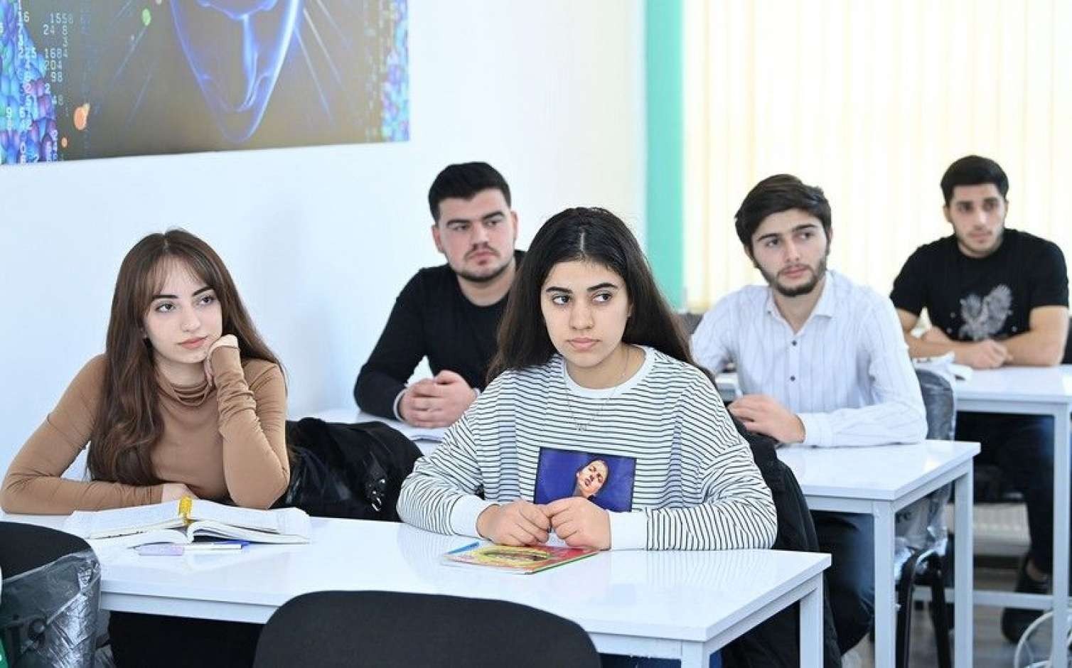 Universitetdə 4 il oxumağa ehtiyac varmı?