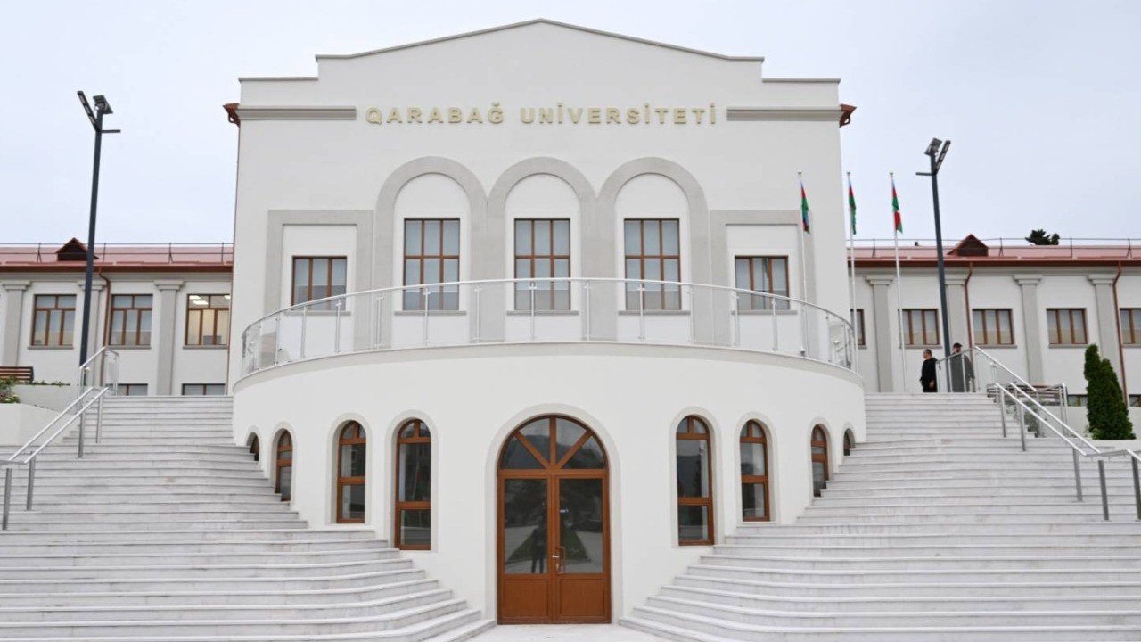 Qarabağ Universitetindən müəllimlə bağlı yayılan iddialara