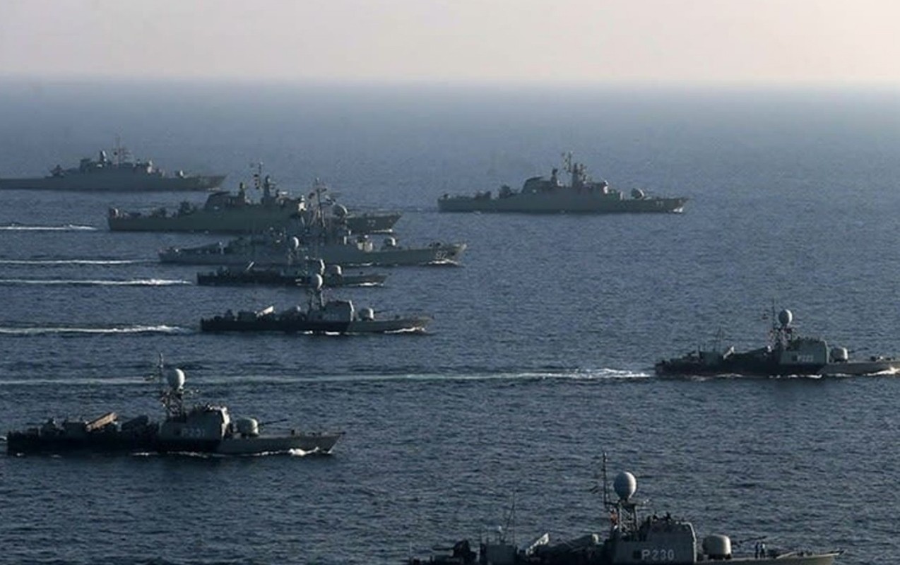 Hörmüzdə daha bir tankerə hücum edildi