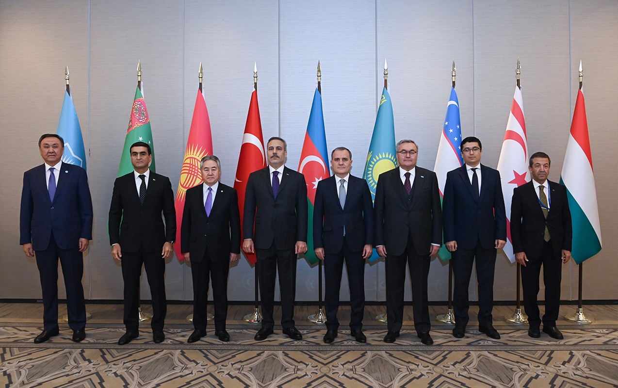 Ceyhun Bayramov Nyu-Yorkda TDT iclasına sədrlik etdi -