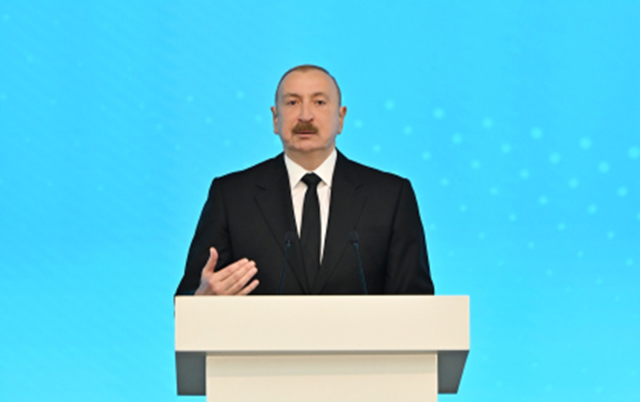 “Dinimizə qarşı elan olunmamış müharibə gedir”