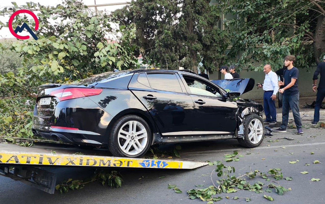 Gəncədə KIA “Opel”lə toqquşdu - Yaralılar var-Fotolar