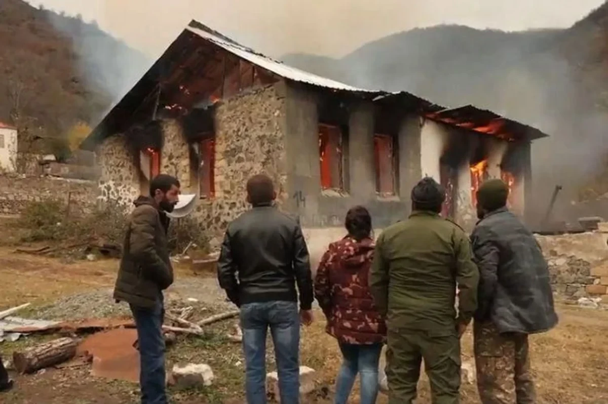 İrəvandan yüksələn "irs" riyakarlığı: Utanmasan, oynamağa nə var ki...