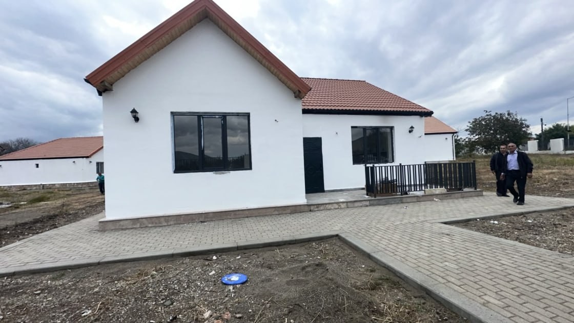 Xocalı və Ağdərədə daha 19 ailəyə mənzillərinin açarları təqdim olundu –